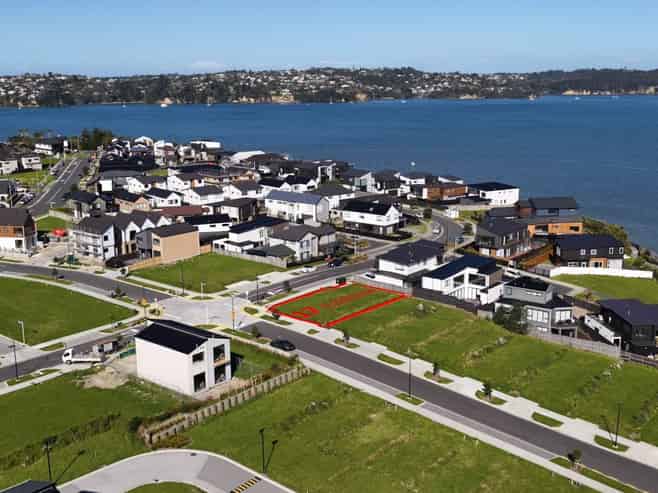16 Harbourside Parade, Hobsonville