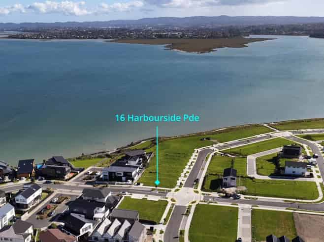 16 Harbourside Parade, Hobsonville