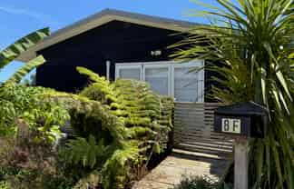 8F Harakeke Place, Raglan