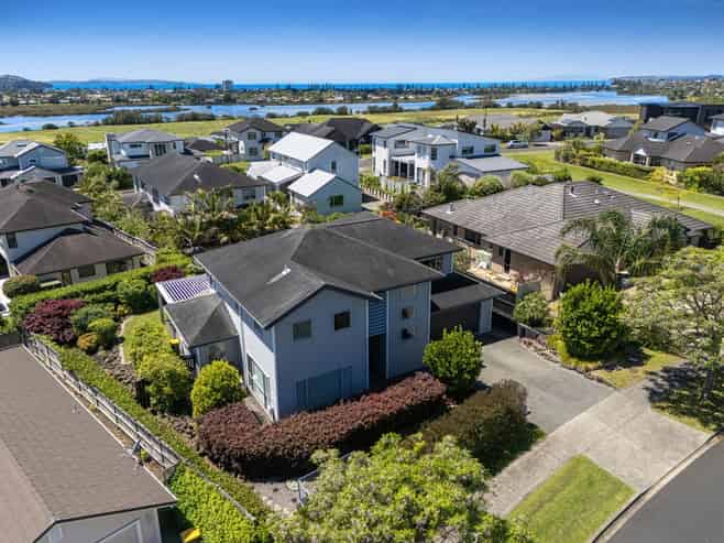 30 Walter Crescent, Millwater