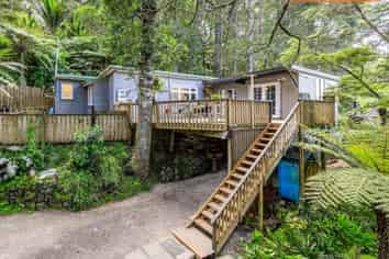 103 Laingholm Drive, Laingholm