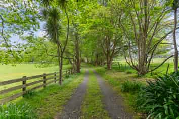 82 Whitecliffs Drive, Waiau Pa