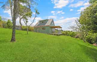 101A Arrowsmith Road, Waitakere