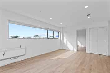 311/4 Wagener Place, Mount Albert