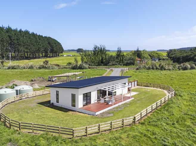 1121 Parewanui Road, Parewanui