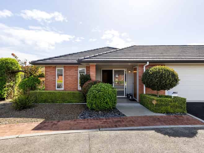 5 Walter Court, Cambridge