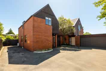 2/28 Field Terrace, Upper Riccarton