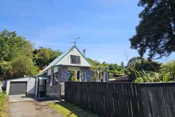 30 Roto Street, Hurdon