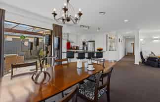 54 Corinth Grove, Papamoa