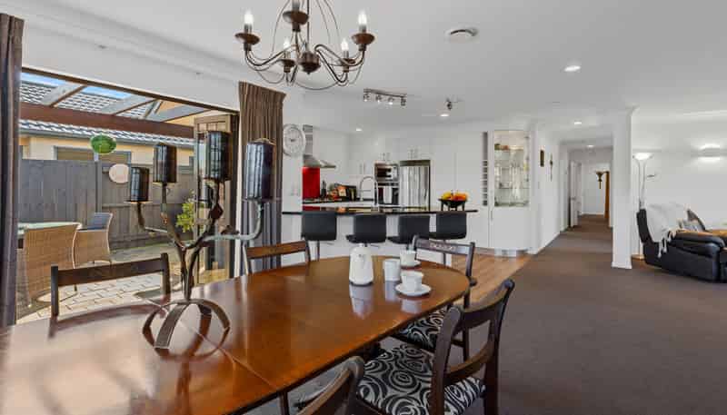 54 Corinth Grove, Papamoa