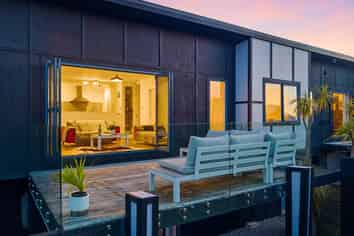 2A Otaihanga Road, PARAPARAUMU BEACH