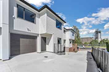 27B Mahia Road, Manurewa