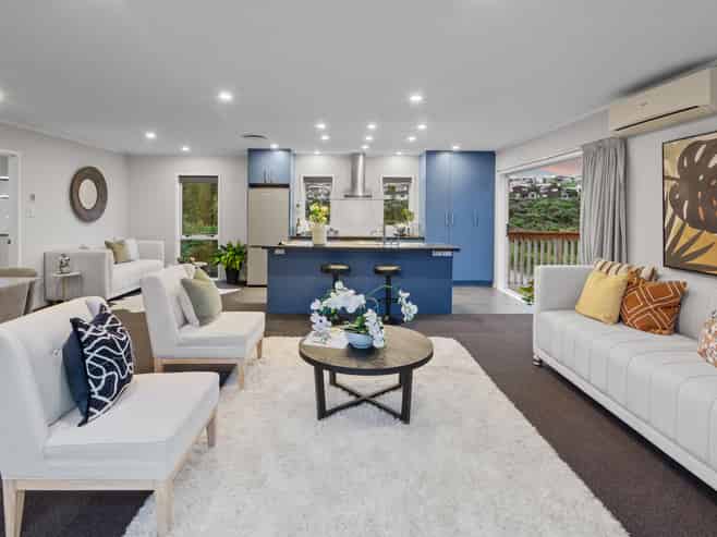 7B Glenvar Road, Torbay