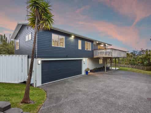 7B Glenvar Road, Torbay