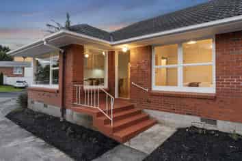 Live, rent, add value - opportunity with options