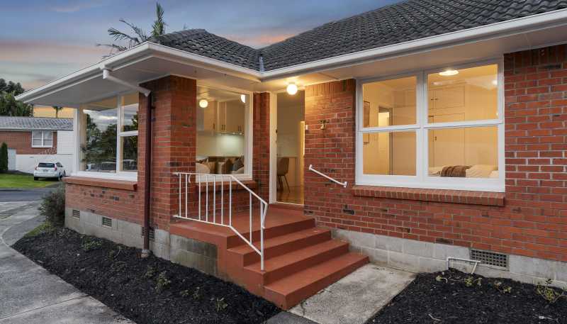 1 and 2/34 Evelyn Place, Hillcrest