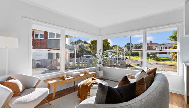 1 and 2/34 Evelyn Place, Hillcrest
