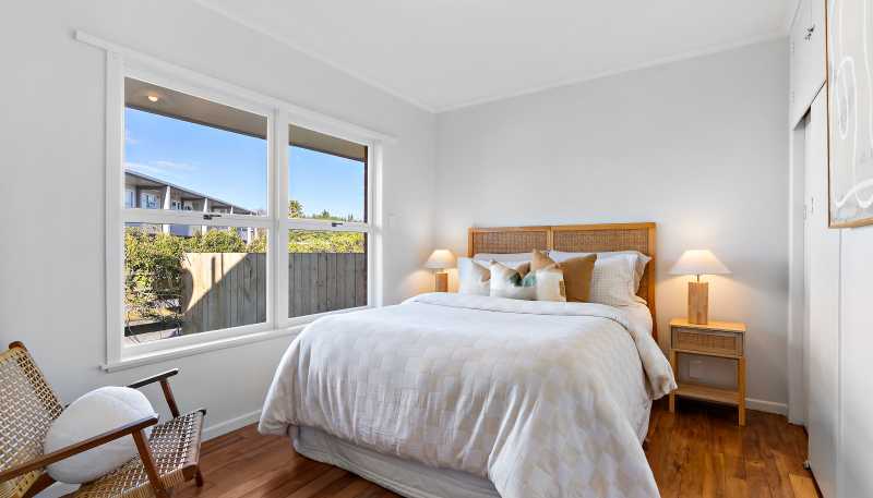 1 and 2/34 Evelyn Place, Hillcrest