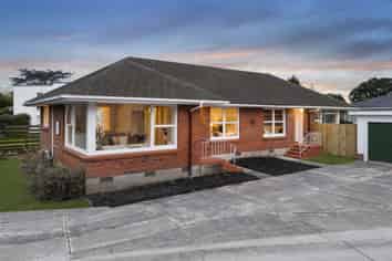 Live, rent, add value - opportunity with options