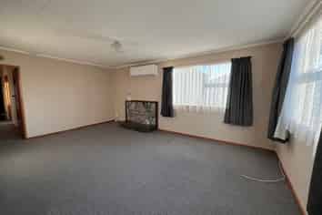 12 Cowper Street, Milton