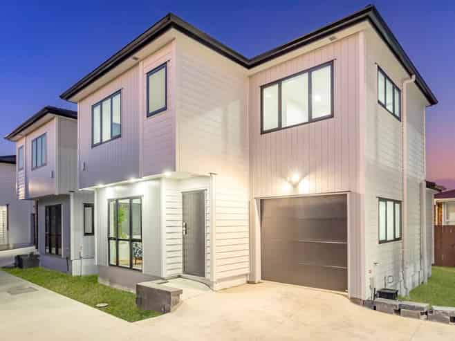 Lots 1,2,3 Clevedon Road, Papakura