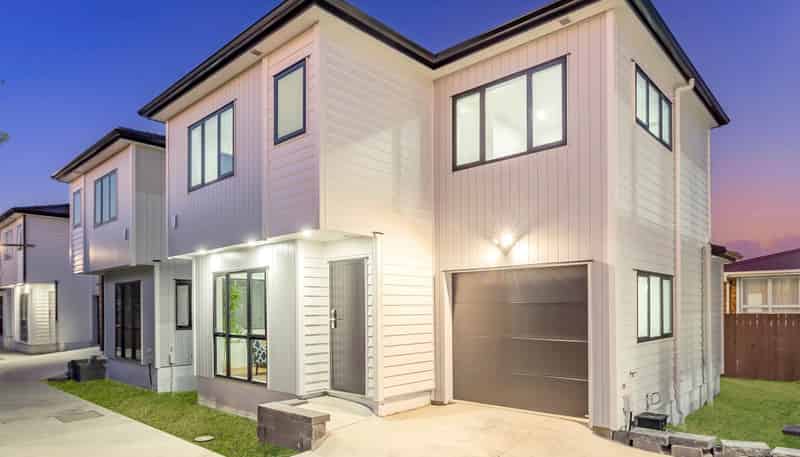 Lots 1,2,3 Clevedon Road, Papakura