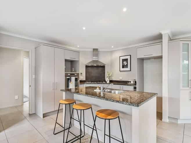 B/15 Fifth Avenue, Mount Albert