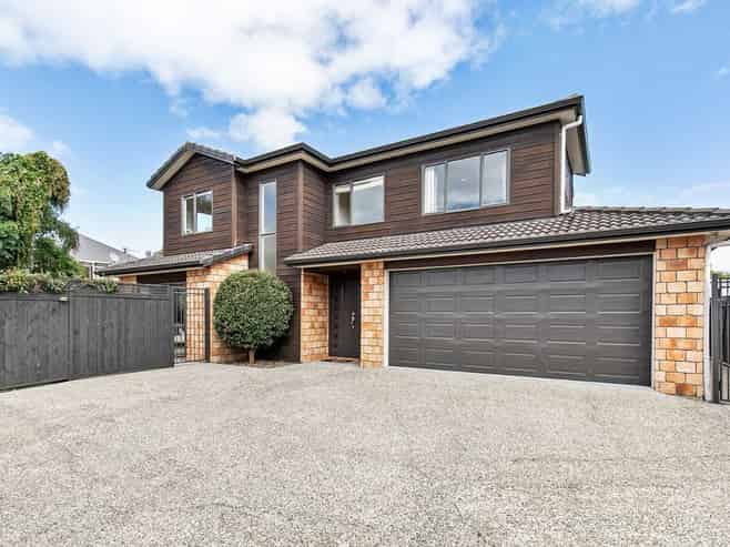 B/15 Fifth Avenue, Mount Albert