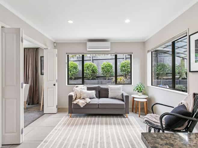 B/15 Fifth Avenue, Mount Albert