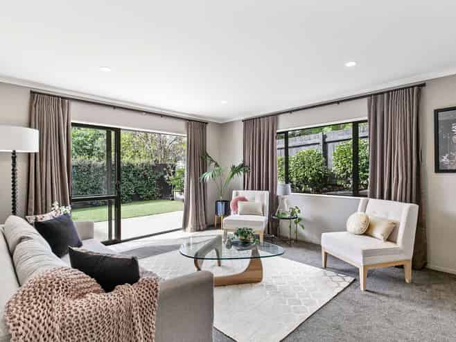 B/15 Fifth Avenue, Mount Albert