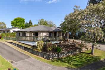 2 Dowman Place, Te Puke