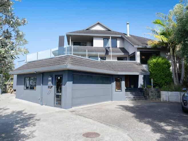 30 Royalty Rise, Red Beach