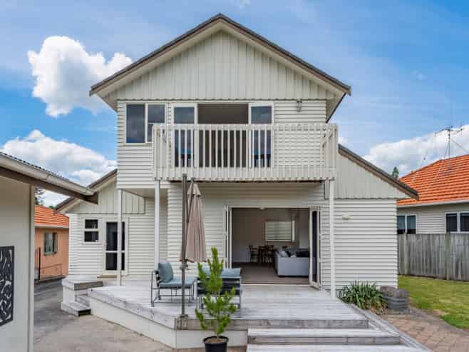 55 Plunket Terrace, Hamilton East