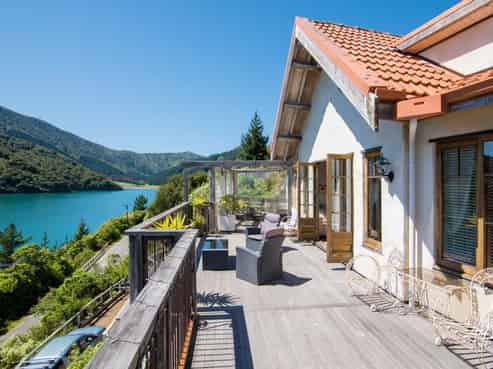 444 Port Underwood Road, Whatamango Bay