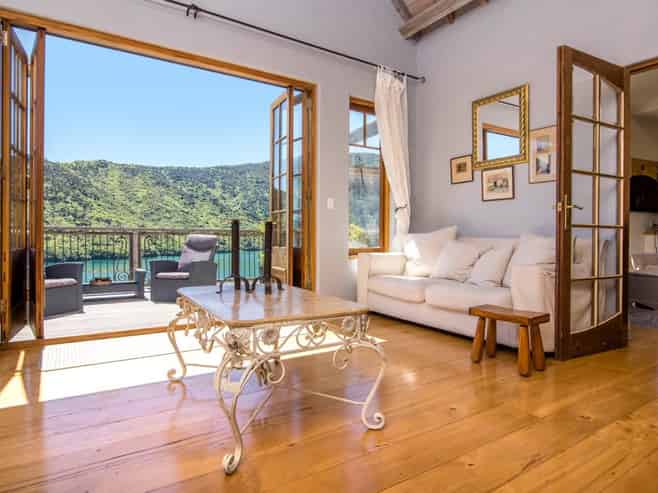 444 Port Underwood Road, Whatamango Bay