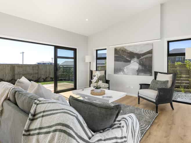 15 Makomako Crescent, Wharewaka