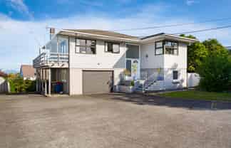 213 Hobsonville Road, West Harbour