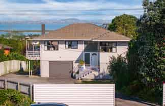 213 Hobsonville Road, West Harbour