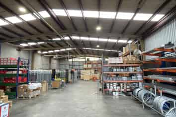 Industrial Facility with Exceptional Versatility