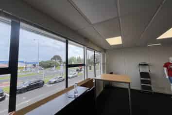 Exciting Lambie Drive Opportunity