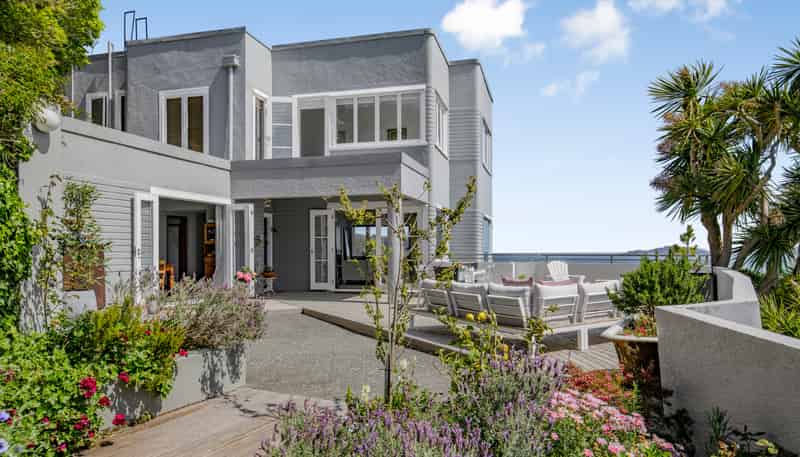 58 Ferry Road, Days Bay, Eastbourne