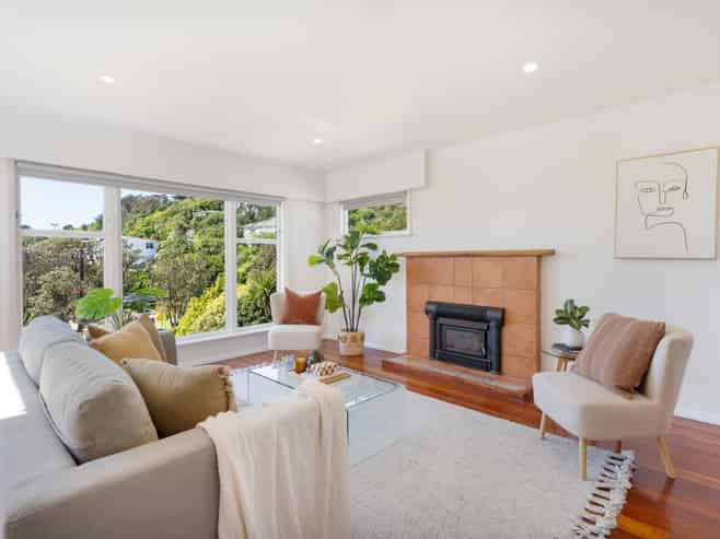 64 Helston Road, Paparangi