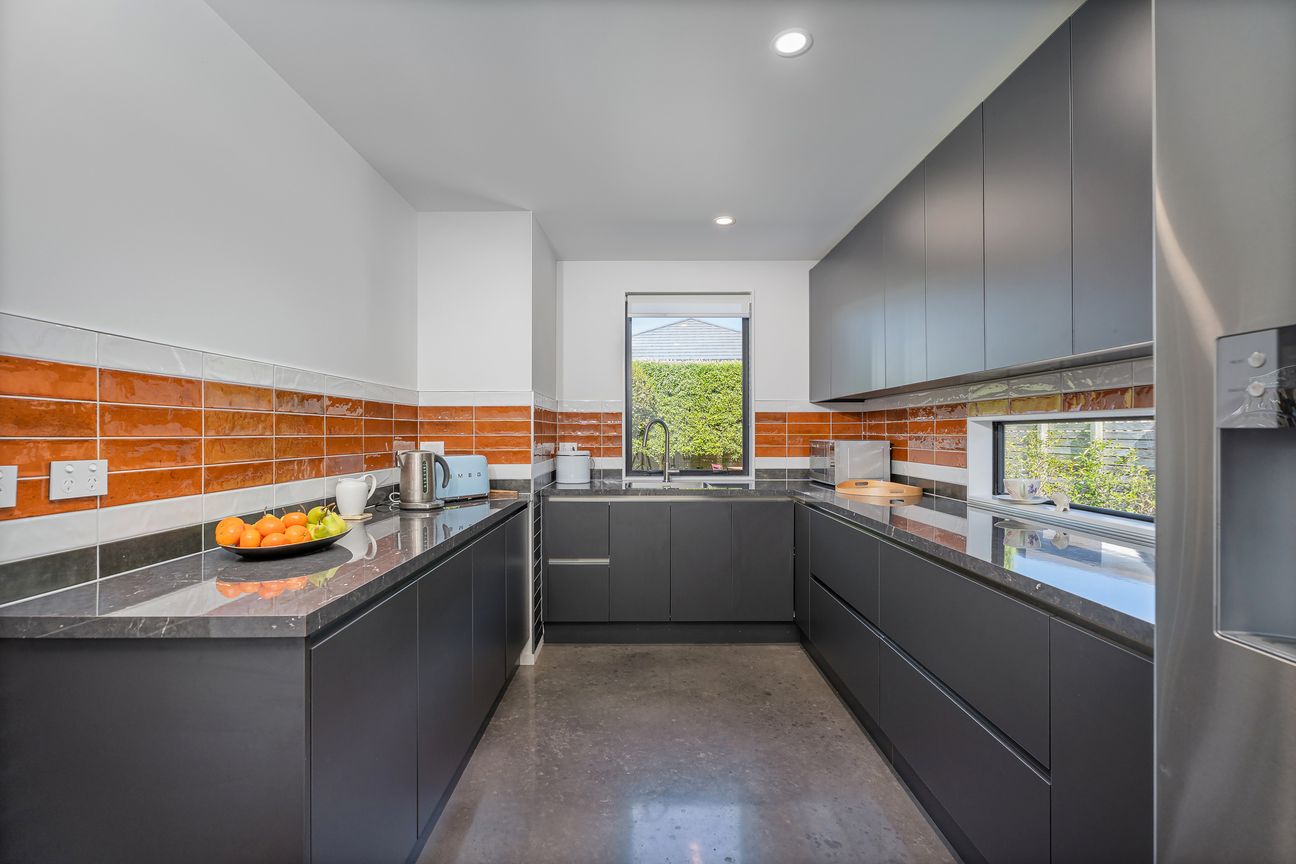 EXCEPTIONAL DAVID REID & STUNNING ITALIAN KITCHEN – pohled 5