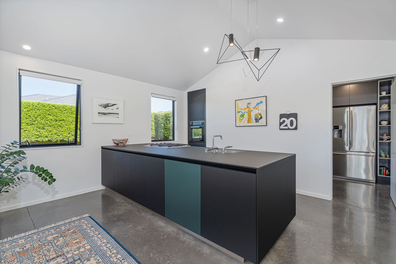 EXCEPTIONAL DAVID REID & STUNNING ITALIAN KITCHEN – pohled 4