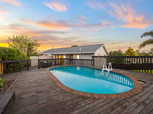 64 Vintage Drive, Henderson