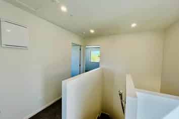 5B Ainsdale Place, Manurewa