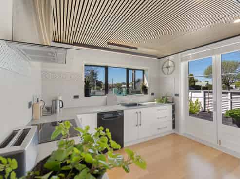 28 Huron Street, Gore