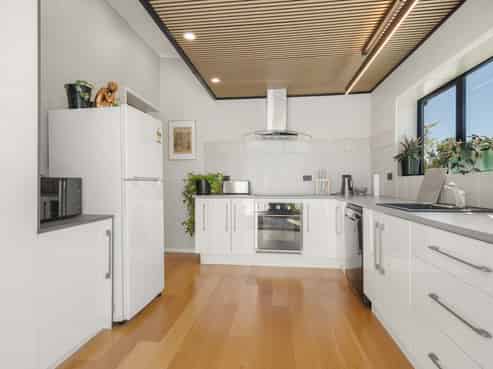 28 Huron Street, Gore