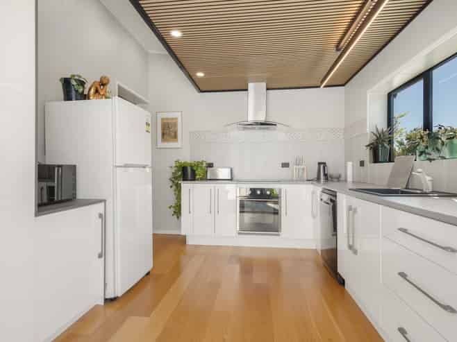 28 Huron Street, Gore