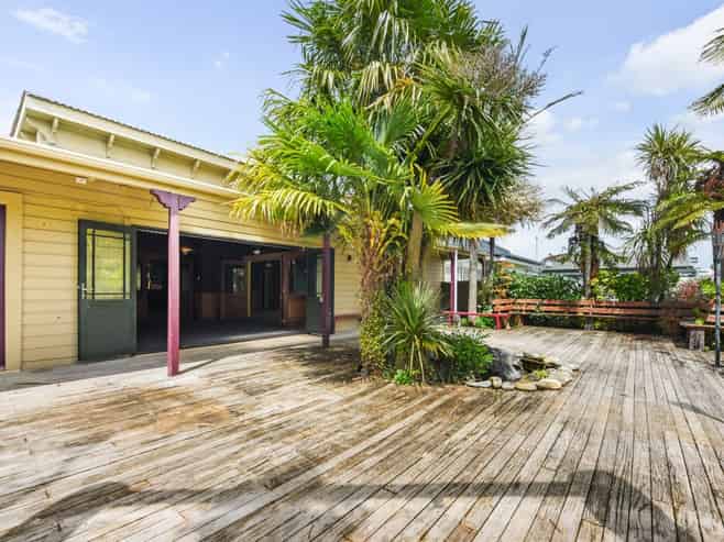 Freehold CBD Golden Bay